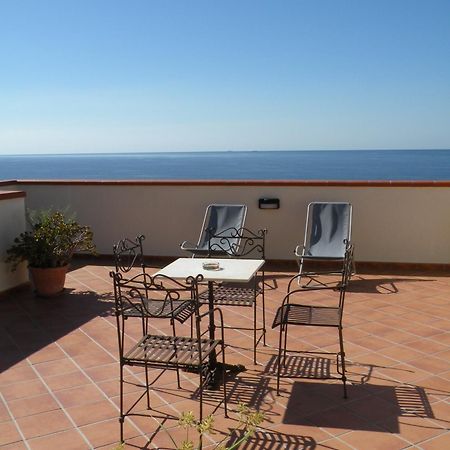 Hotel Terrazze Sul Mare Melito Di Porto Salvo Exteriér fotografie