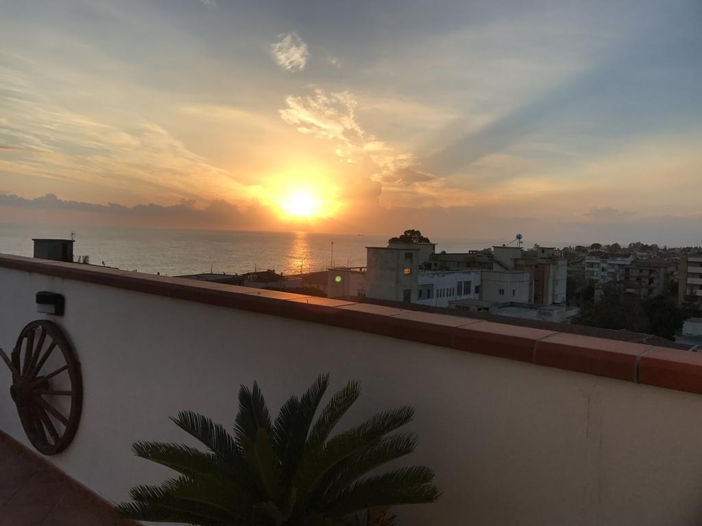 Hotel Terrazze Sul Mare Melito Di Porto Salvo Exteriér fotografie