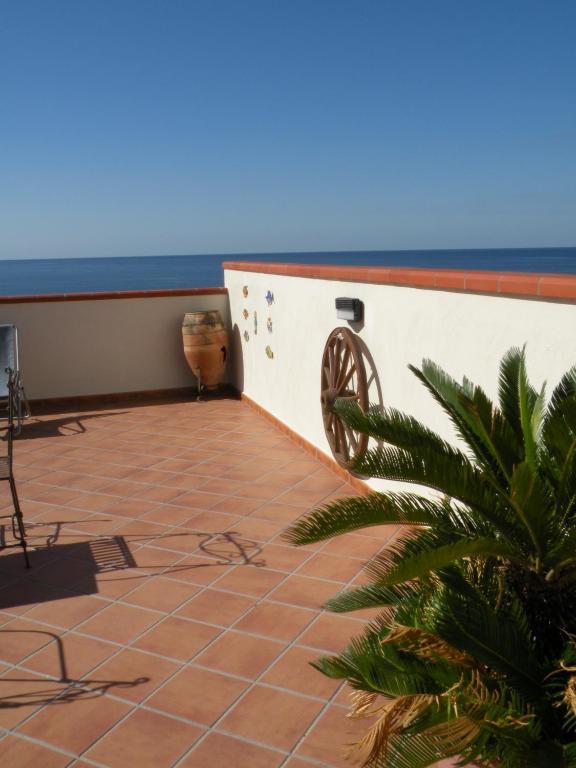 Hotel Terrazze Sul Mare Melito Di Porto Salvo Exteriér fotografie