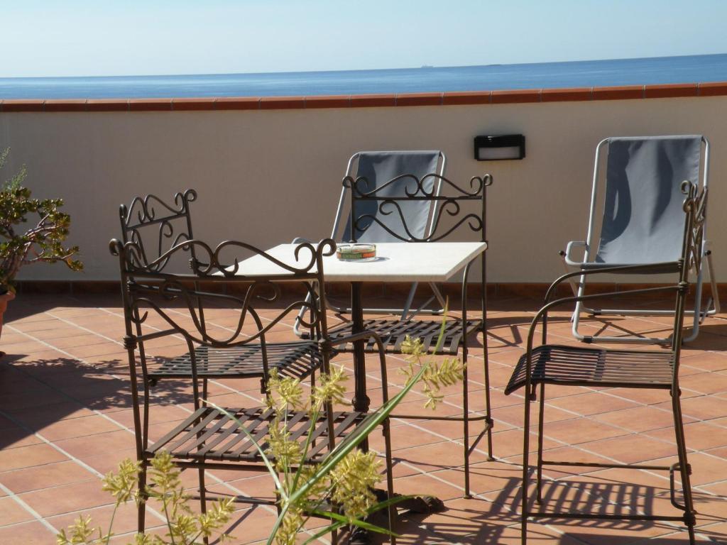 Hotel Terrazze Sul Mare Melito Di Porto Salvo Exteriér fotografie